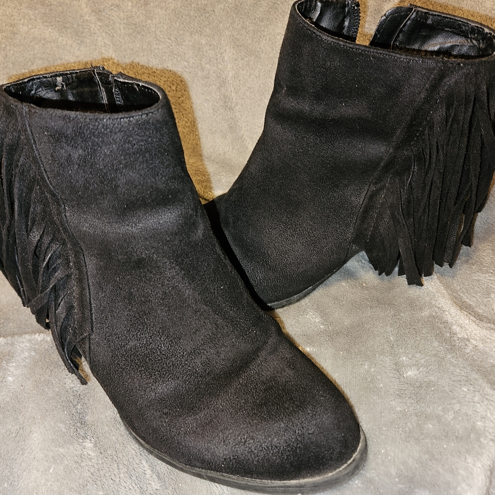 Elegant Black Fringe Ankle Booties